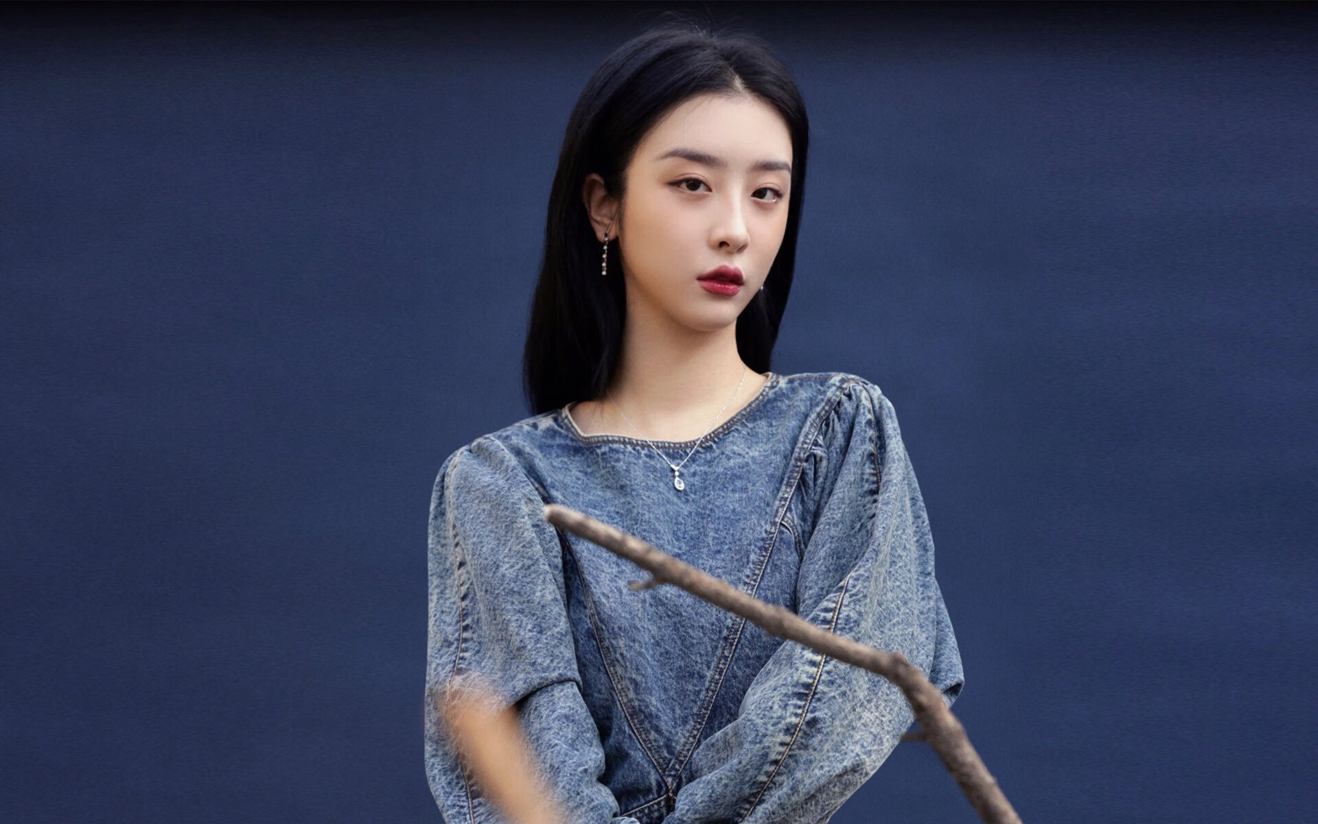 爱游戏体育（AYX）官方APP下载-英超攻防转换快速，精彩进球瞬间令人陶醉，英超 进球