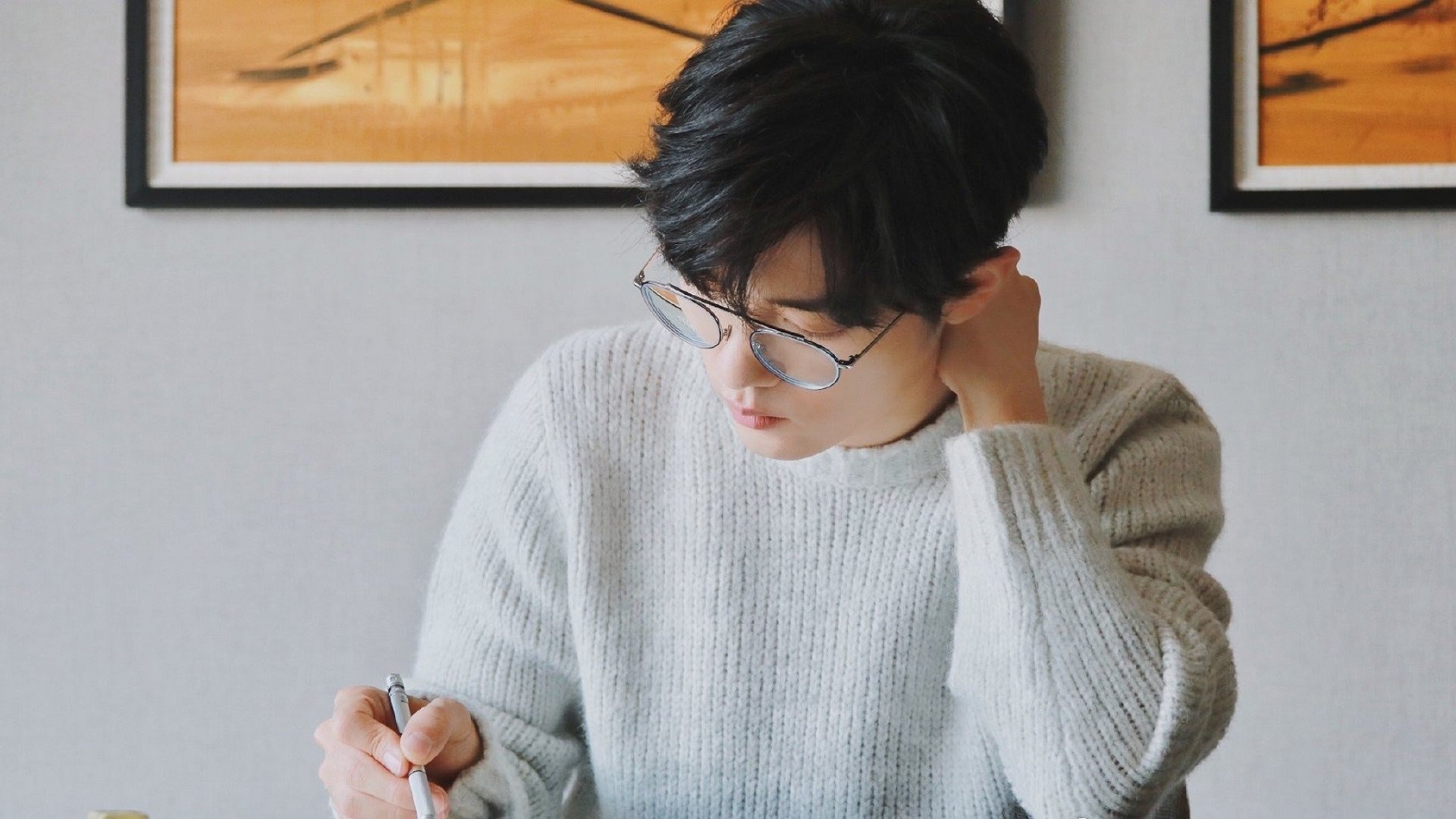 爱游戏娱乐-苏宁客场大胜，重返前列保持竞争力，苏宁gl