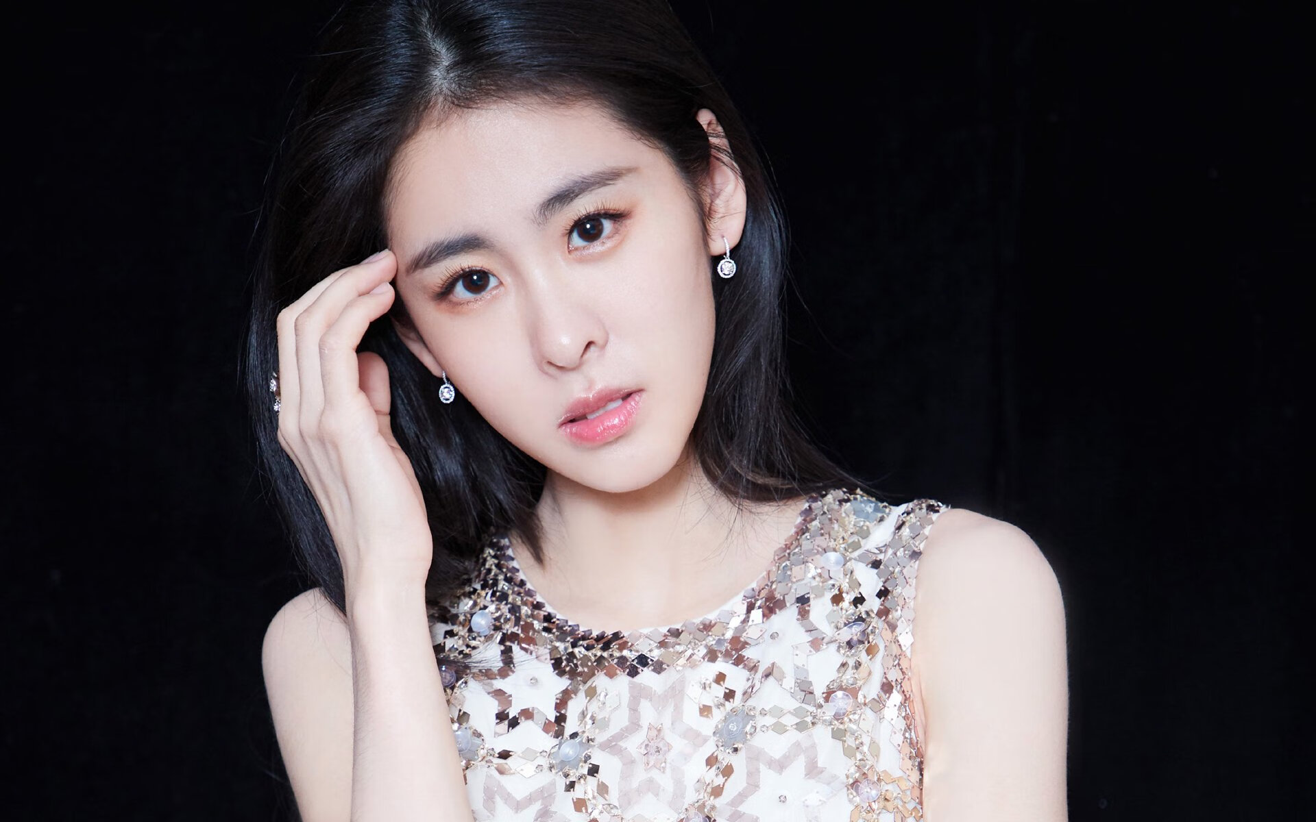 爱游戏平台-五大联赛是否偏好使用反跑制造禁区混乱机会，五大联赛是否偏好使用反跑制造禁区混乱机会的球员