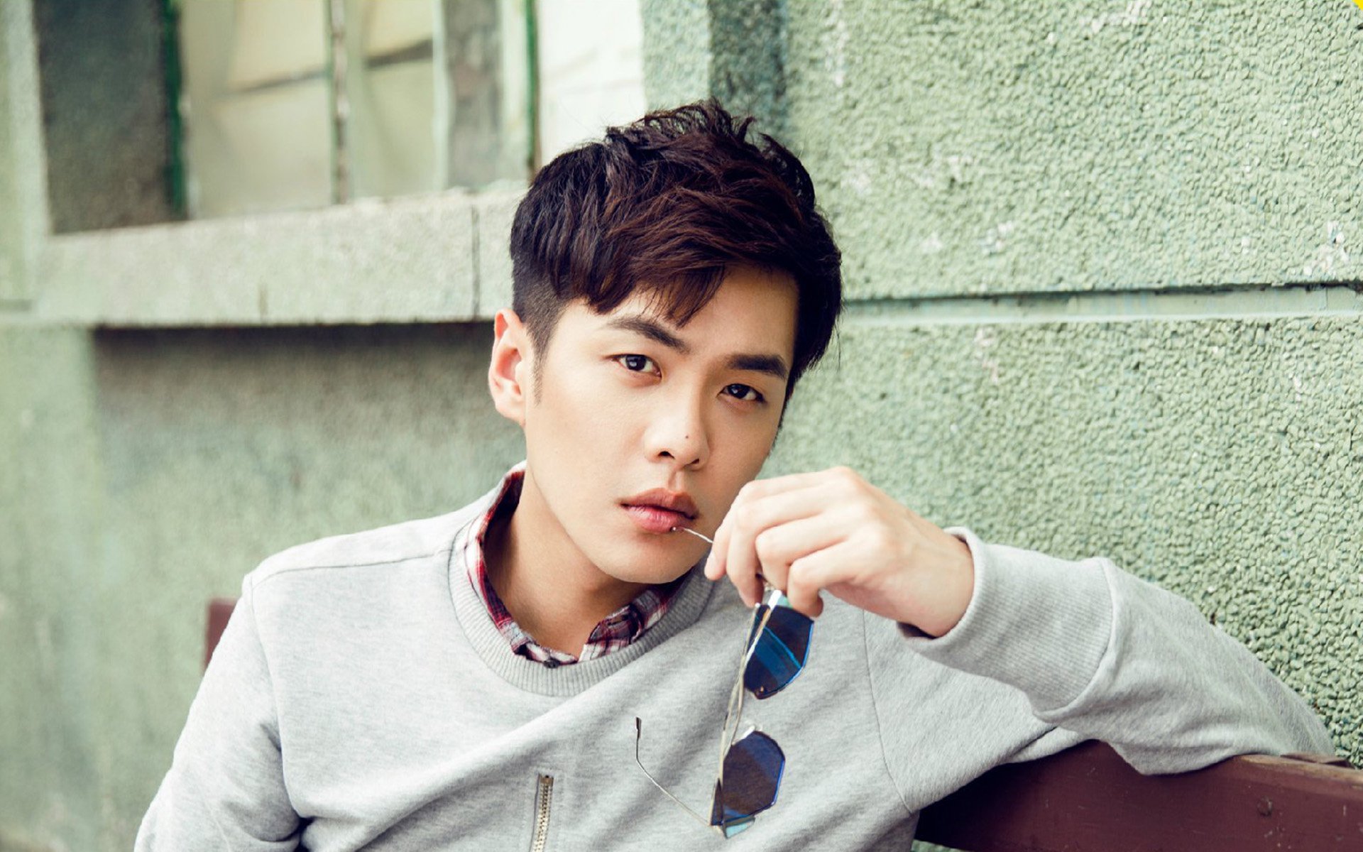 字母哥统治篮下雄鹿再获大胜,字母哥和雄鹿签约了吗