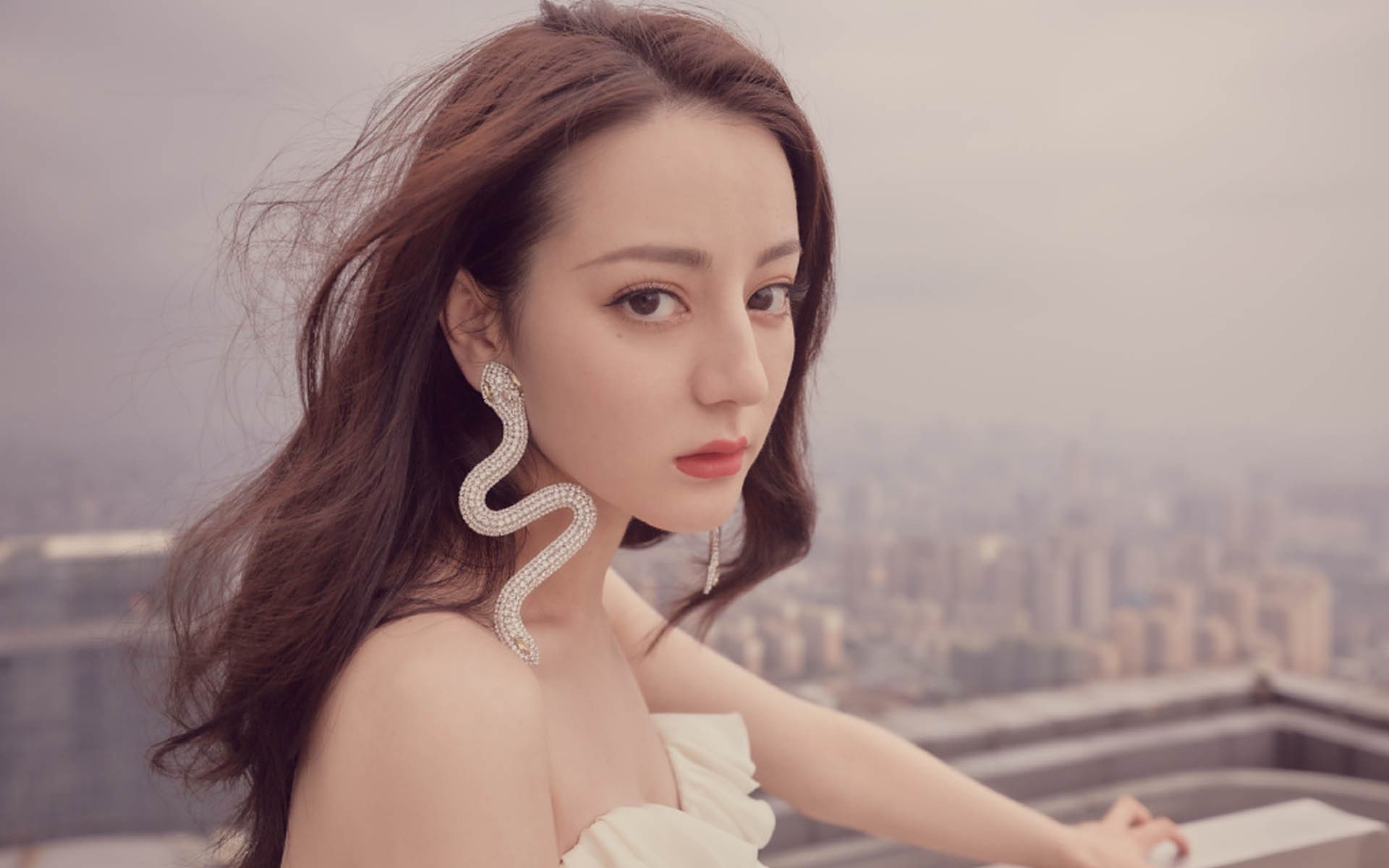 球迷安全疏散演练成功,场馆应急能力获好评,球馆运动安全须知